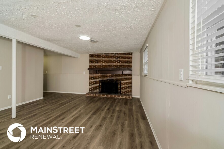 Building Photo - 8407 Archwood Ct