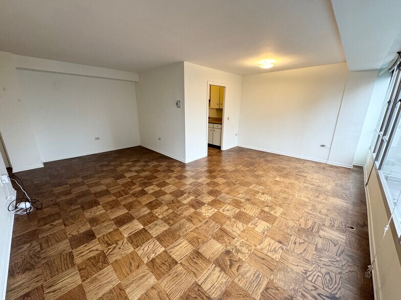 Building Photo - 1221 Minor Ave