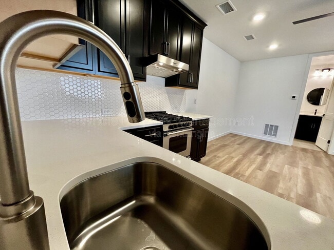 Building Photo - 11511 Amplify Cir