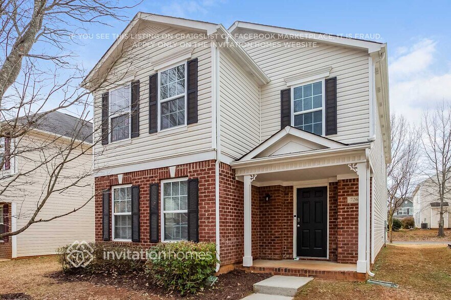 Building Photo - 726 Sinclair Dr