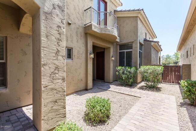 Building Photo - Beautiful Palm Valley Golf Course Home with Casita