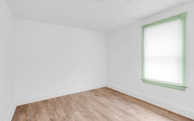 Building Photo - 509 E 143rd St