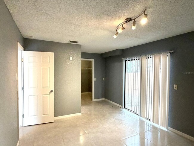 Building Photo - 564 Breckenridge Vlg