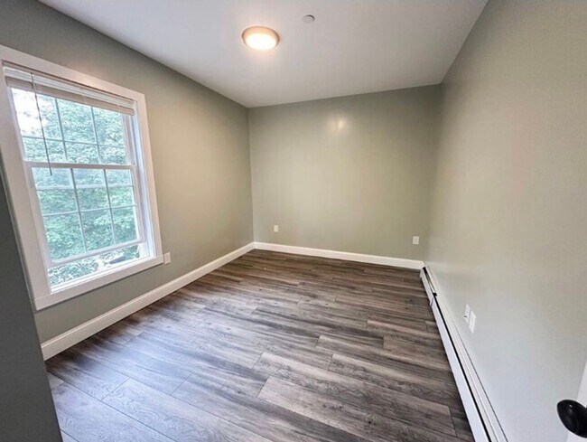 Building Photo - 130 South St