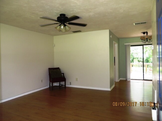 Building Photo - Charming 3 bedroom house for rent August 6, 2026, w/ a garage and privacy fenced back yard for $1...