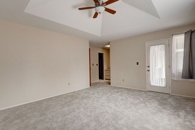 Building Photo - Updated Oak Harbor Home in Ridgehaven