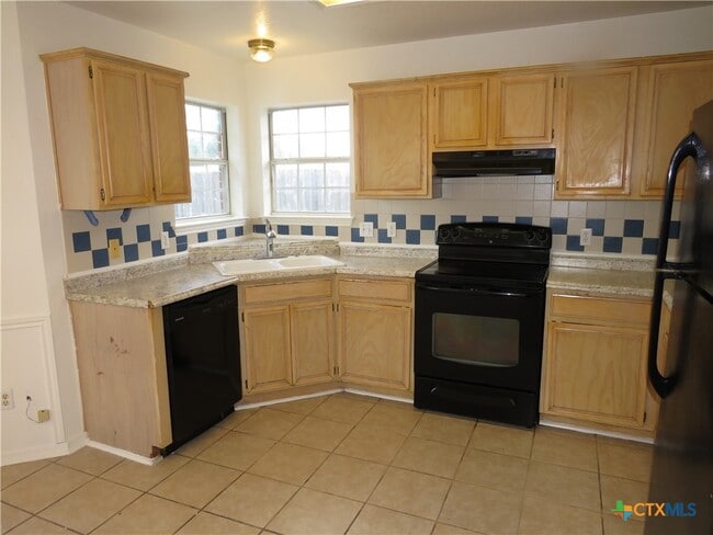 Building Photo - 5009 James Loop