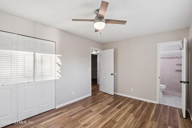 Building Photo - 409 Sailfish Dr E