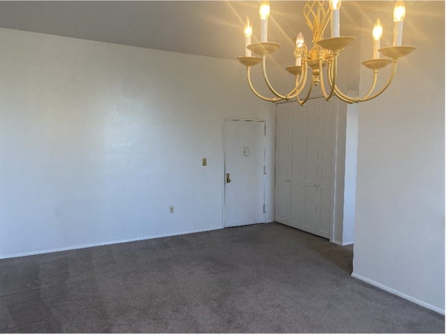 Building Photo - 917 Columbia Ave