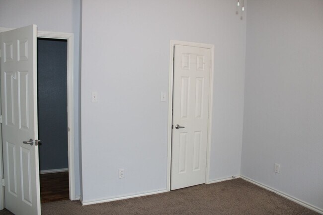 Building Photo - COMING SOON! ACCEPTING APPLICATIONS!