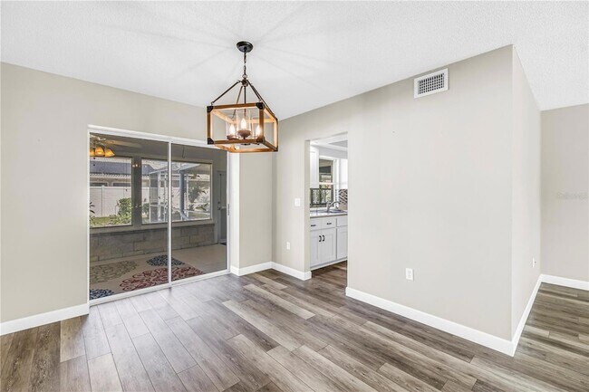 Building Photo - 5771 Timberlake Dr