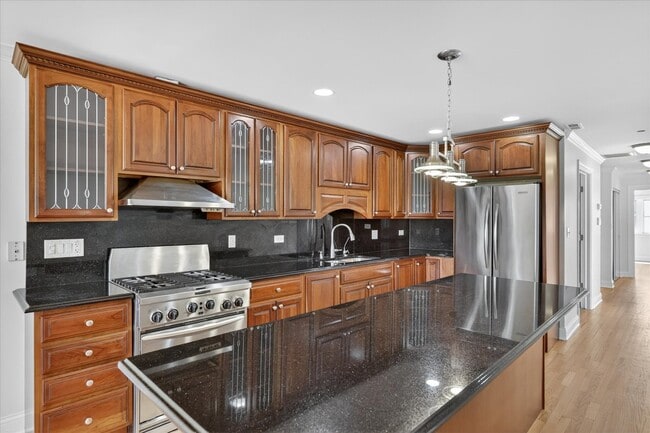 Building Photo - 7036 Cermak Rd