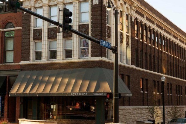 Primary Photo - 802 E Broadway
