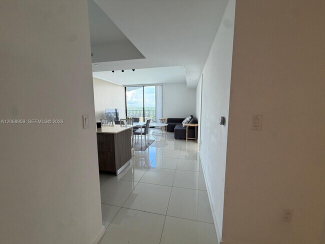 Building Photo - 5252 NW 85th Ave