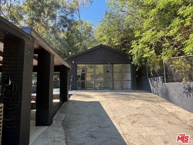 Building Photo - 4049 Monterey Rd