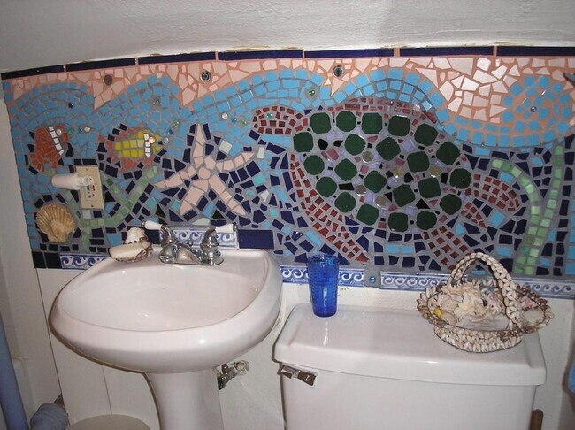 Building Photo - 3732 16th Ave S