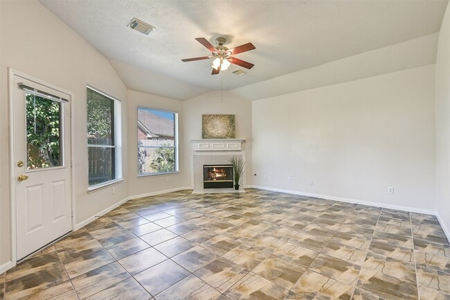 Building Photo - 16814 Tower Ridge