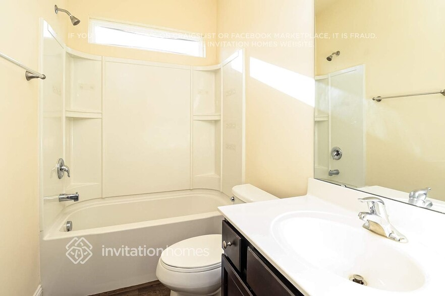 Building Photo - 9849 Maywine Cir