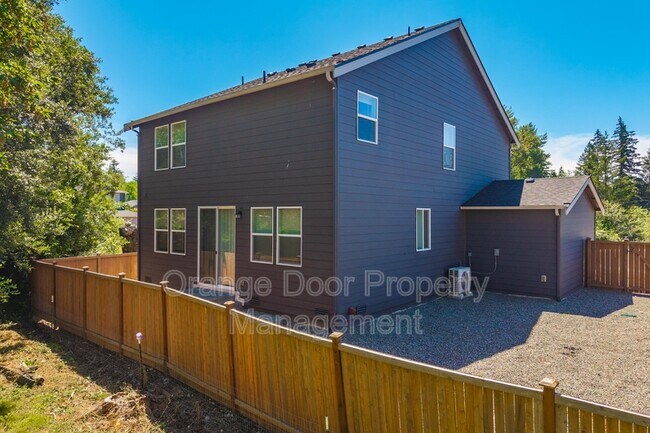 Building Photo - 5611 151st St Ct E