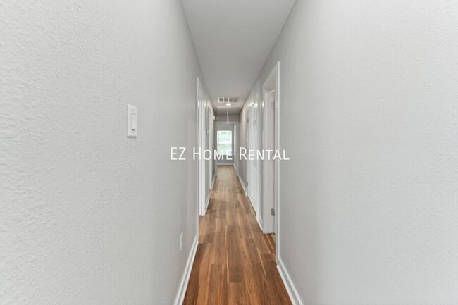 Building Photo - 8617 Clarington St