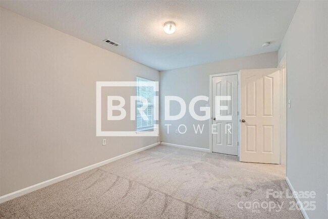 Building Photo - 2100 Cranberry Woods Ct