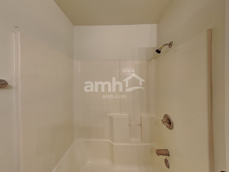 Building Photo - 3540 Desert Mesa Rd