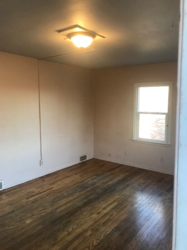 Building Photo - 2118 23rd St