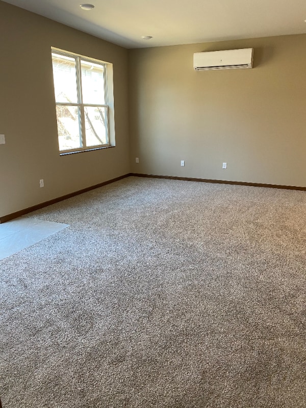 Building Photo - 3710 Doolittle Dr