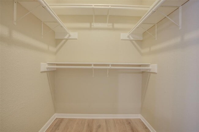 Building Photo - 306 Corral Ln