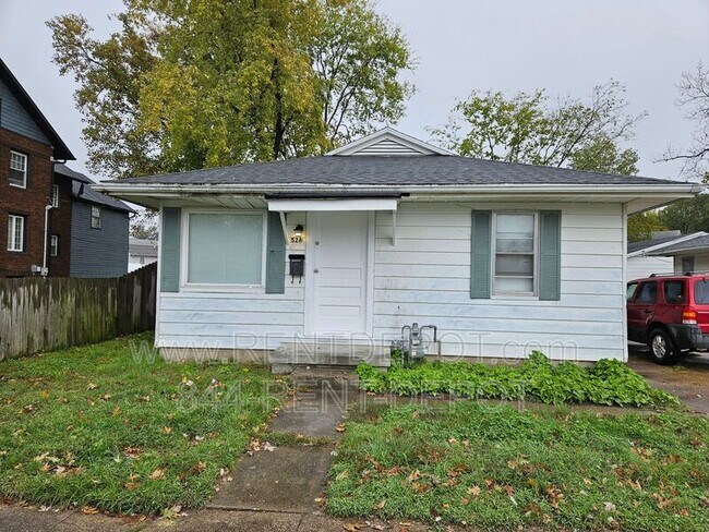 Primary Photo - 1528 SE Riverside Dr