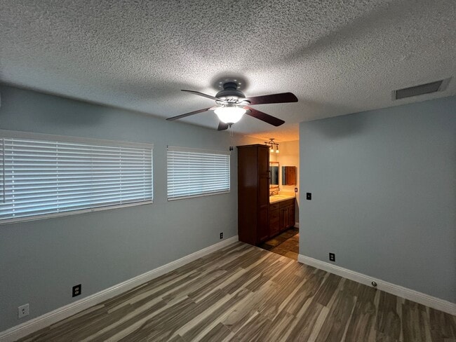 Building Photo - 348ADA