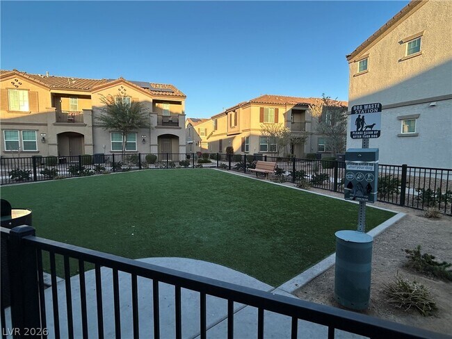 Building Photo - 489 Anthurium Pl