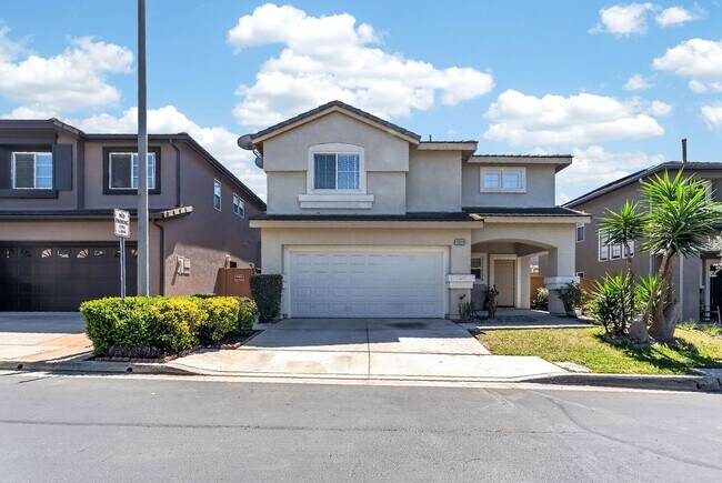 Building Photo - 10009 Kika Ct