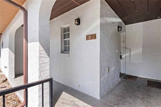 Building Photo - 4825 Lighthouse Cir