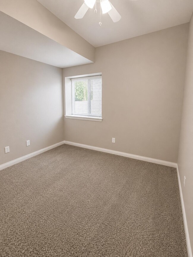 Building Photo - 7420 Arratt Ct