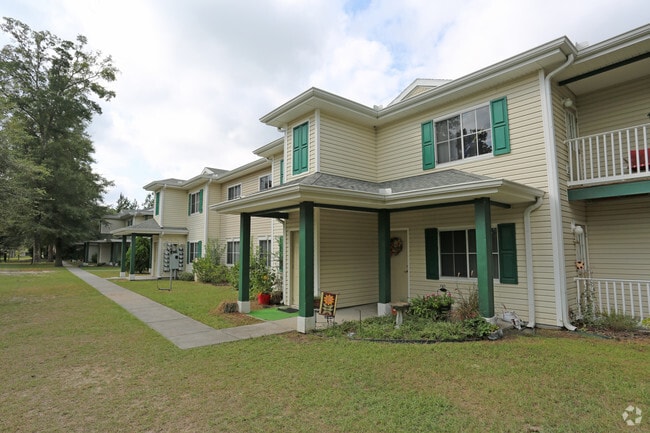 Manatee Springs Apartments - Chiefland, FL | Apartment Finder