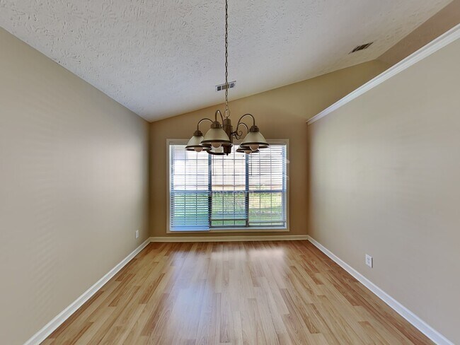 Building Photo - 4620 English Oaks Ln NW