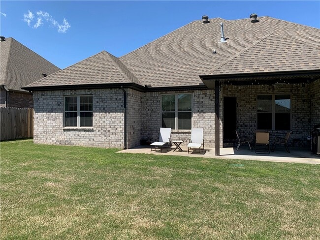 Building Photo - 3203 SW Joshua Ave