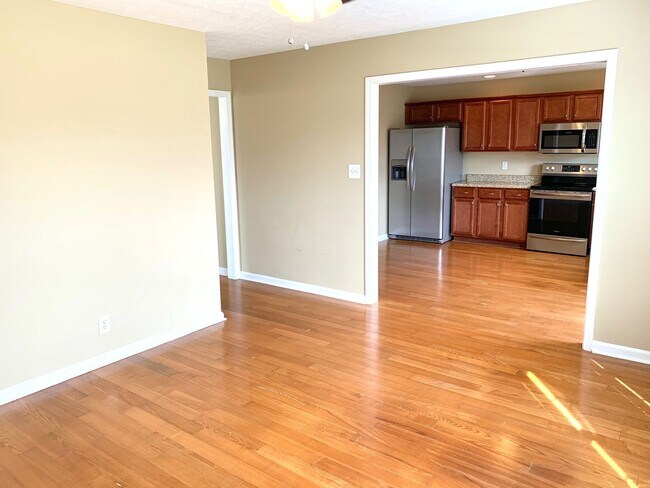 Building Photo - 309 Ferdinand