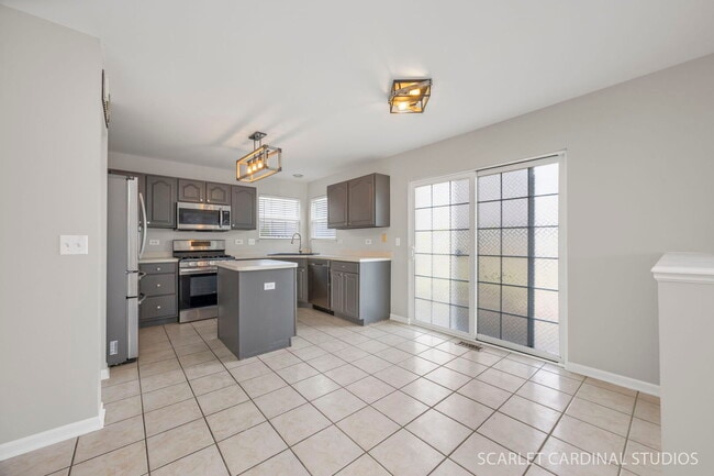 Building Photo - 413 Blue Ridge Dr