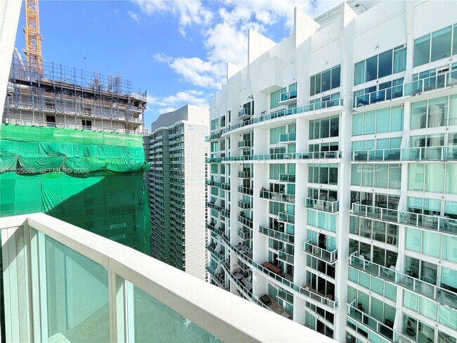 Building Photo - 31 SE 5th St