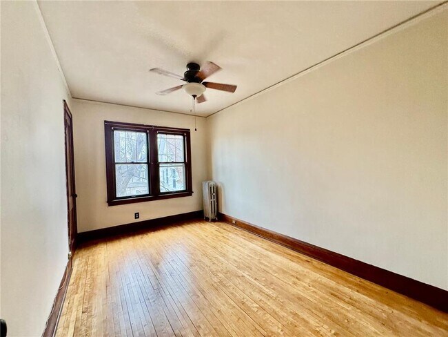 Building Photo - 2828 28th Ave S