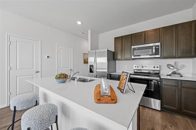 Building Photo - 302 Arbor Dr