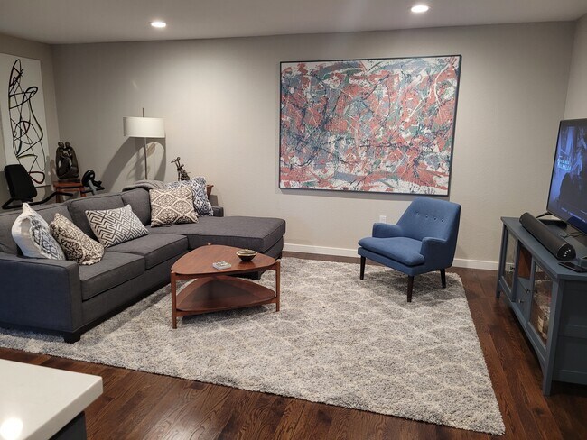 Living Area - 1185 Singingwood Ct
