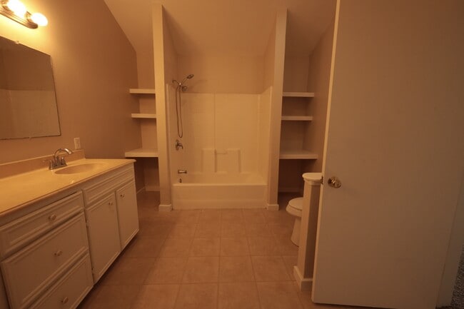 Building Photo - 2389 CR 158