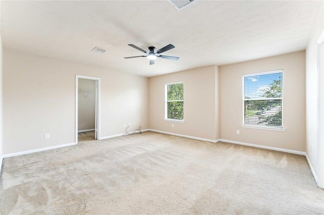 Building Photo - 10406 Harbor Canyon Dr