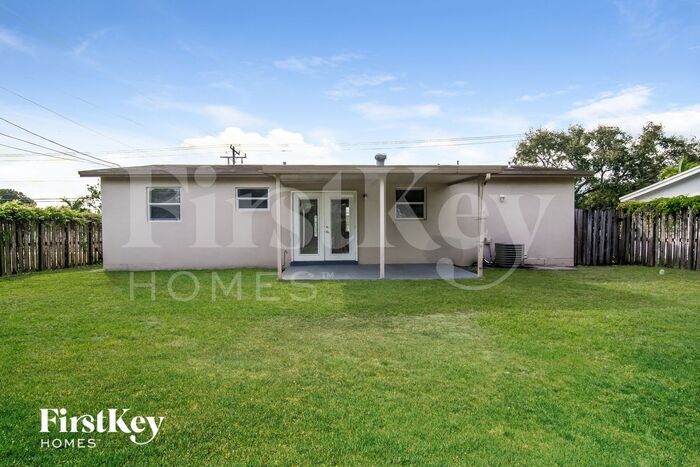 Building Photo - 2921 N 74th Way
