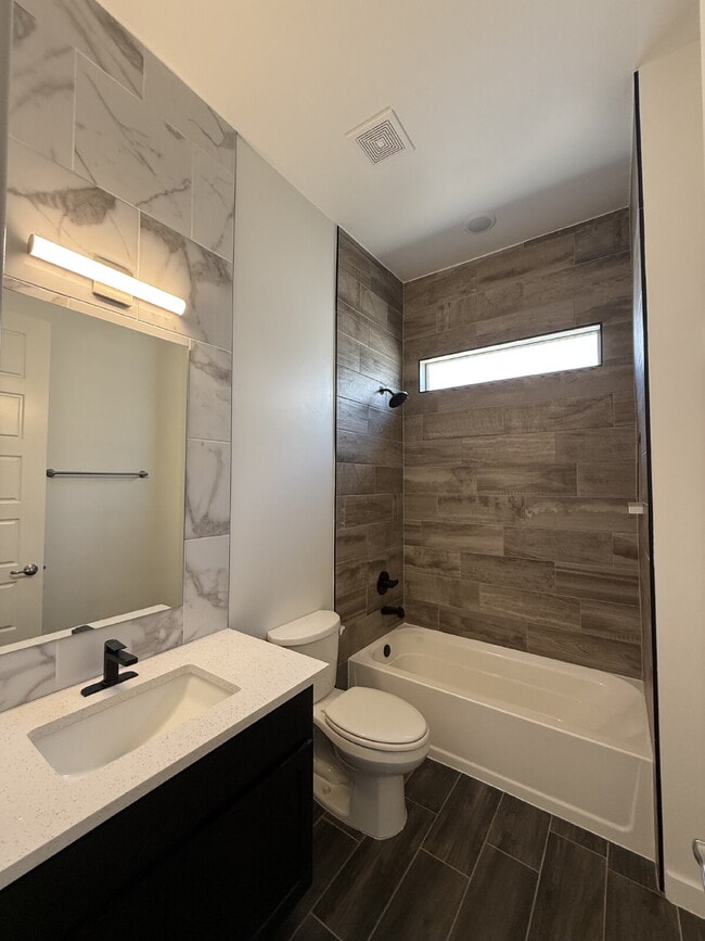 Building Photo - 13389 Carterton Ave