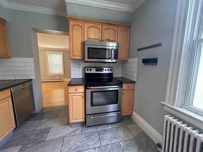 Building Photo - $0 DEPOSIT OPTION. CHARMING VICTORIAN TOWNHOUSE IN UPTOWN/CITY PARK WEST