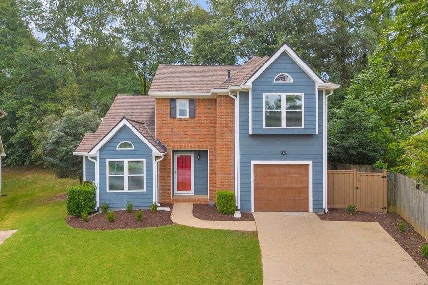 Primary Photo - 914 Bradford Ln